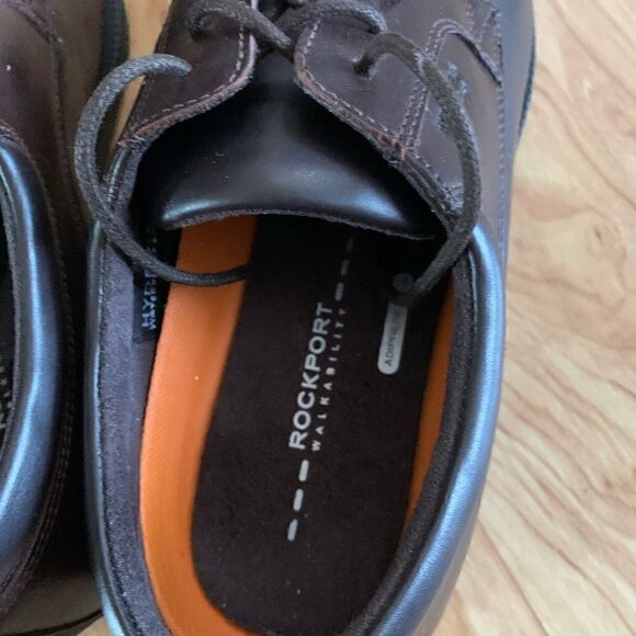 Rockport men’s brown shoes size 10.5 dress shoes - Picture 4 of 7